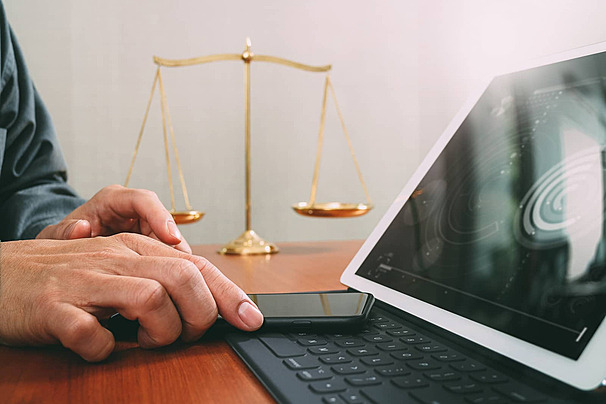 التمثيل القانوني