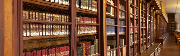 صياغة العقود والاتفاقيات